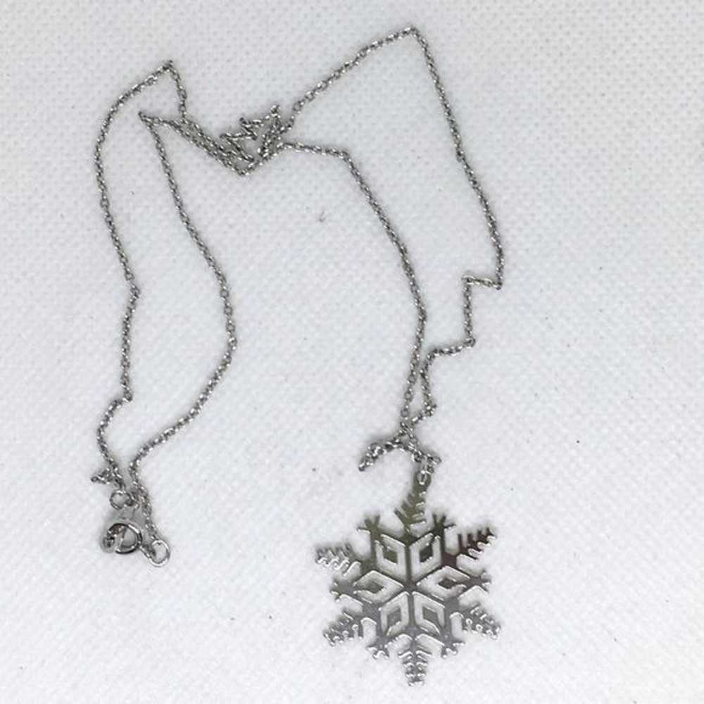 Vintage Avon Silver Snowflake Necklace - image 1