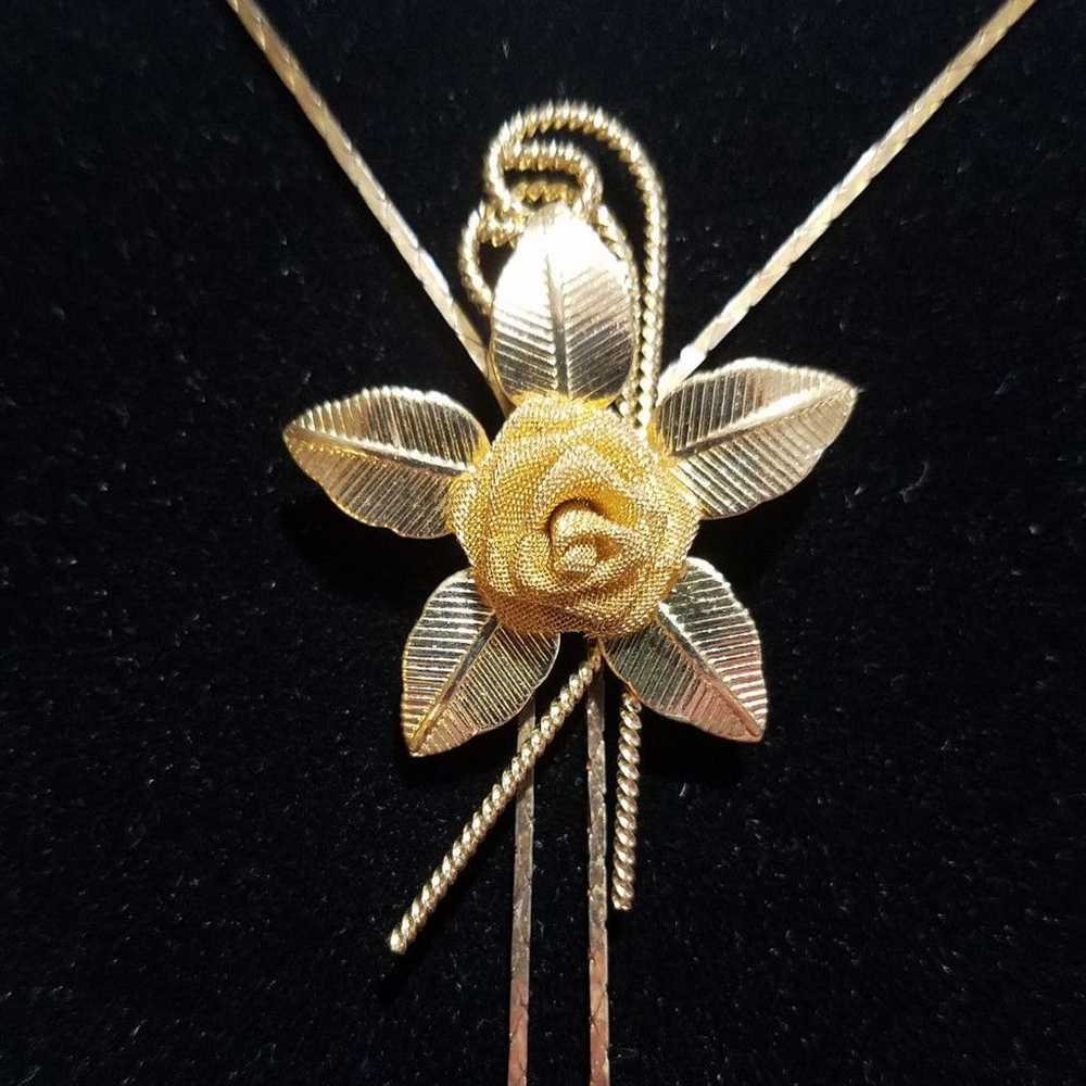 Vintage gold flower lariat necklace - image 2