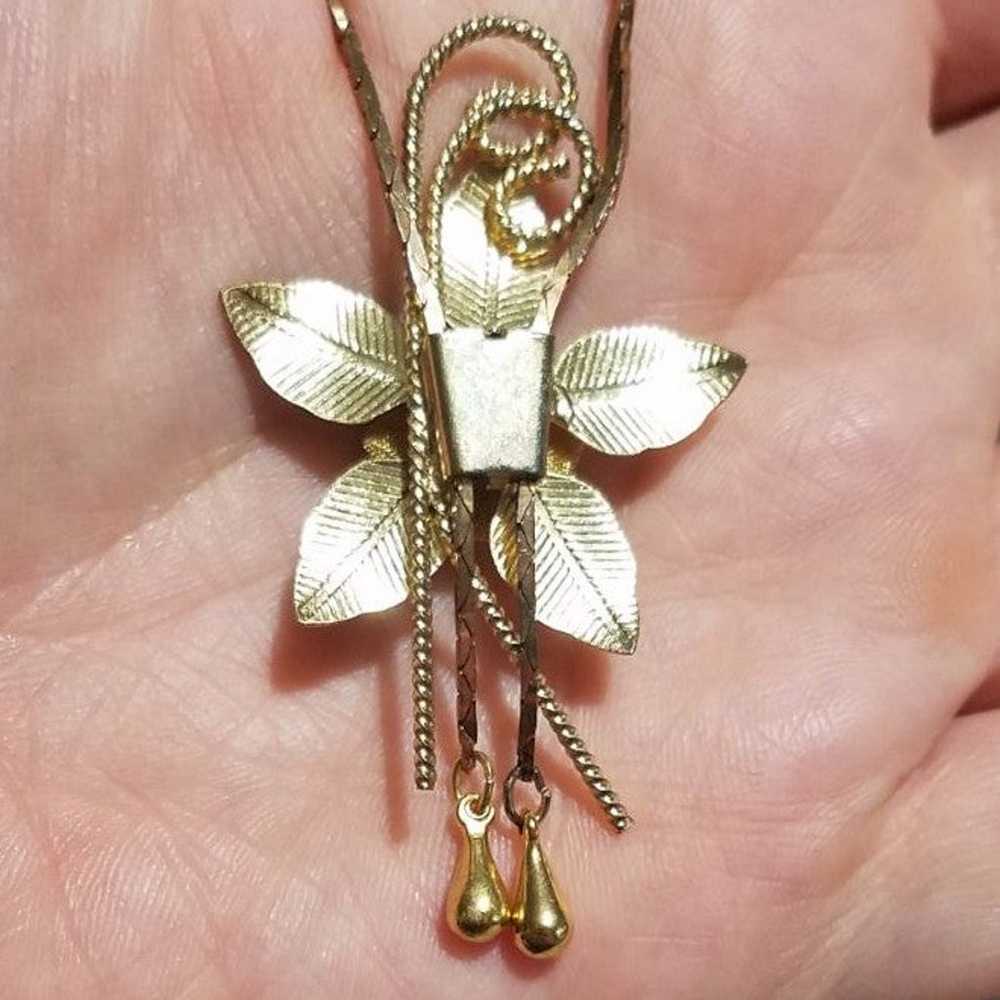 Vintage gold flower lariat necklace - image 6