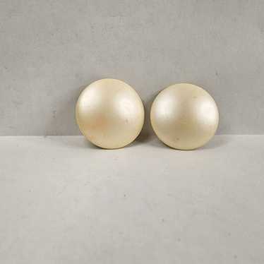 Vintage cream white round pearlescent clip on ear… - image 1