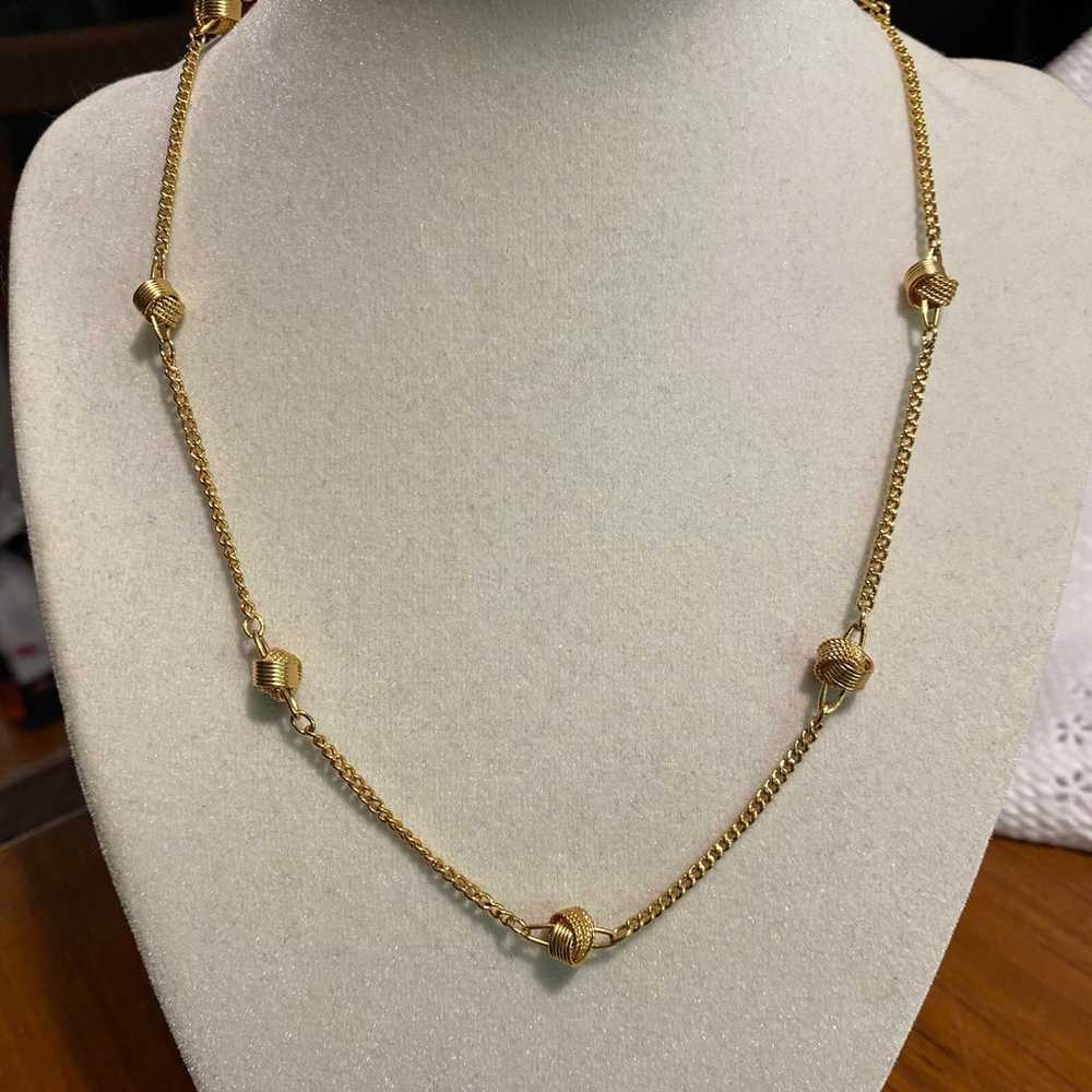 Vintage gold tone Avon “knotted” necklace - image 2