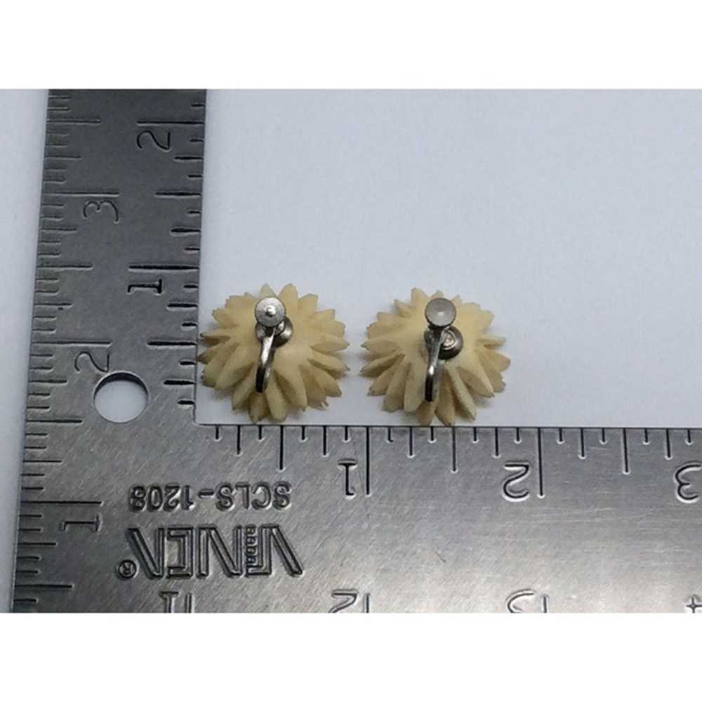 Vintage Screw Back Earrings Silver Toned With Cre… - image 4