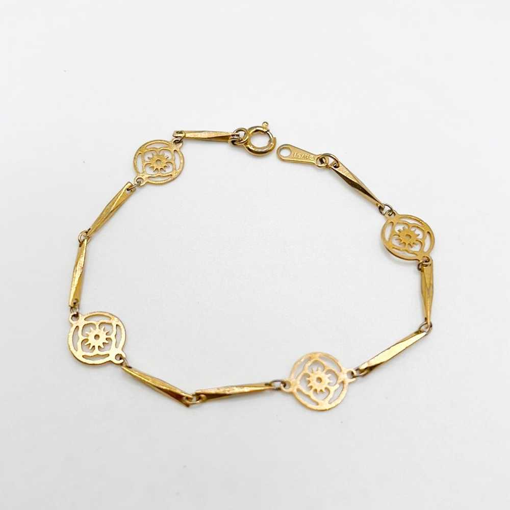 Vintage Avon Dainty Medallion Bracelet - image 2