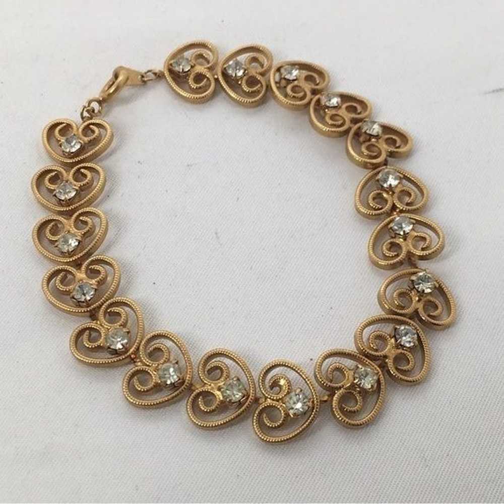 Vintage Gold Scrolled Hearts Bracelet With Clear … - image 4