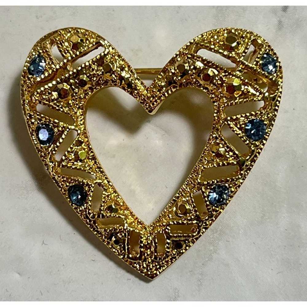 Vintage Heart Brooch Gold Tone Blue Rhinestones F… - image 2