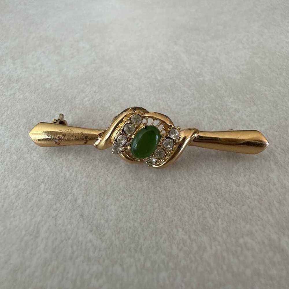 Vintage Victorian-inspired gold tone jade green g… - image 1