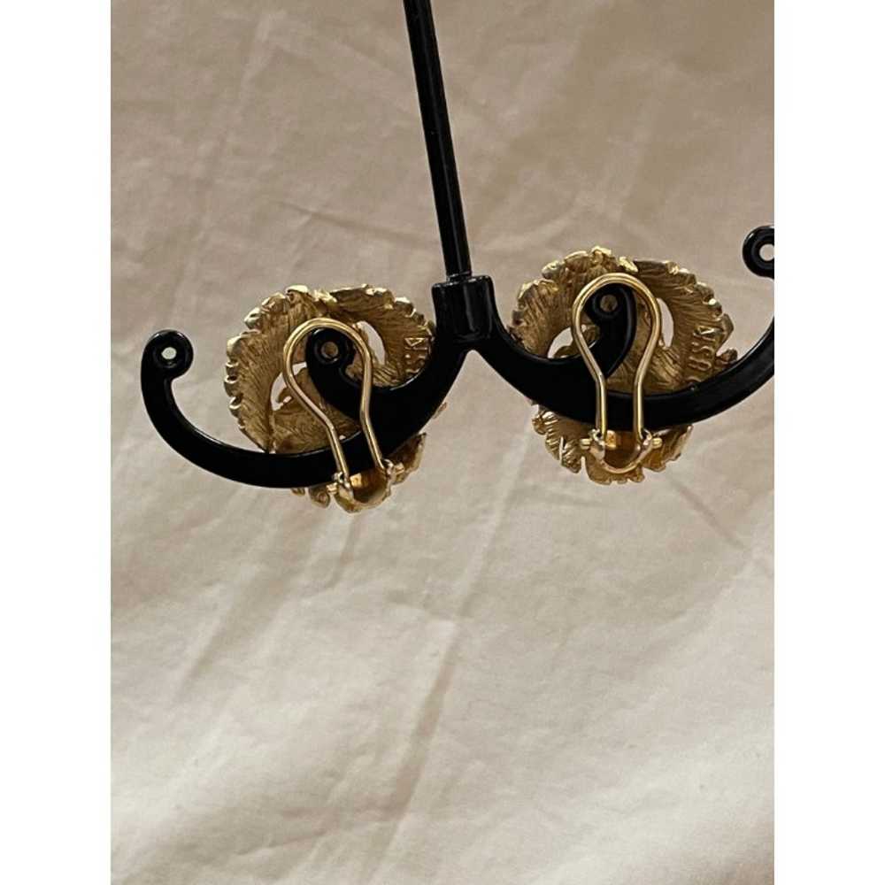 Vintage/Antique Gold Tone Swirl Floral Clip-on Ea… - image 10