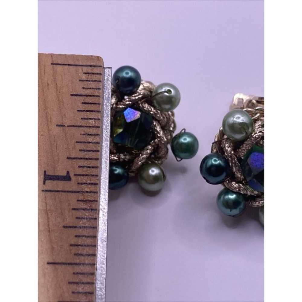 Vintage Japan Green Cluster Clip On Earrings Flor… - image 8