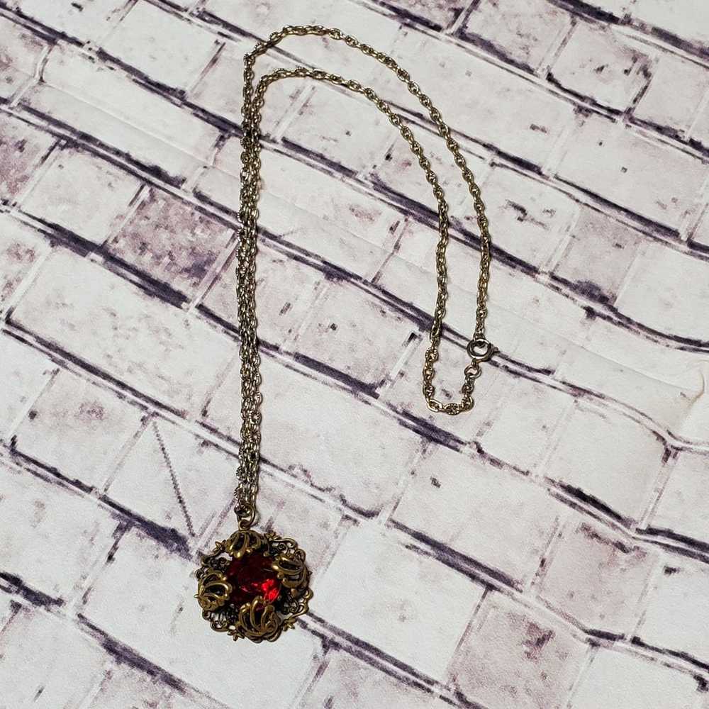 Vintage necklace red stone antique feel - image 2