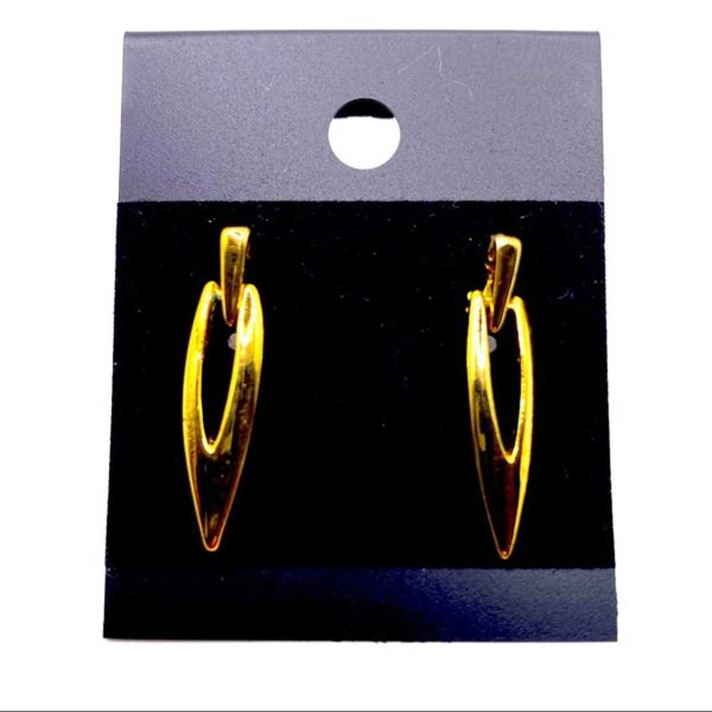 Elegant Golden Earrings - image 1