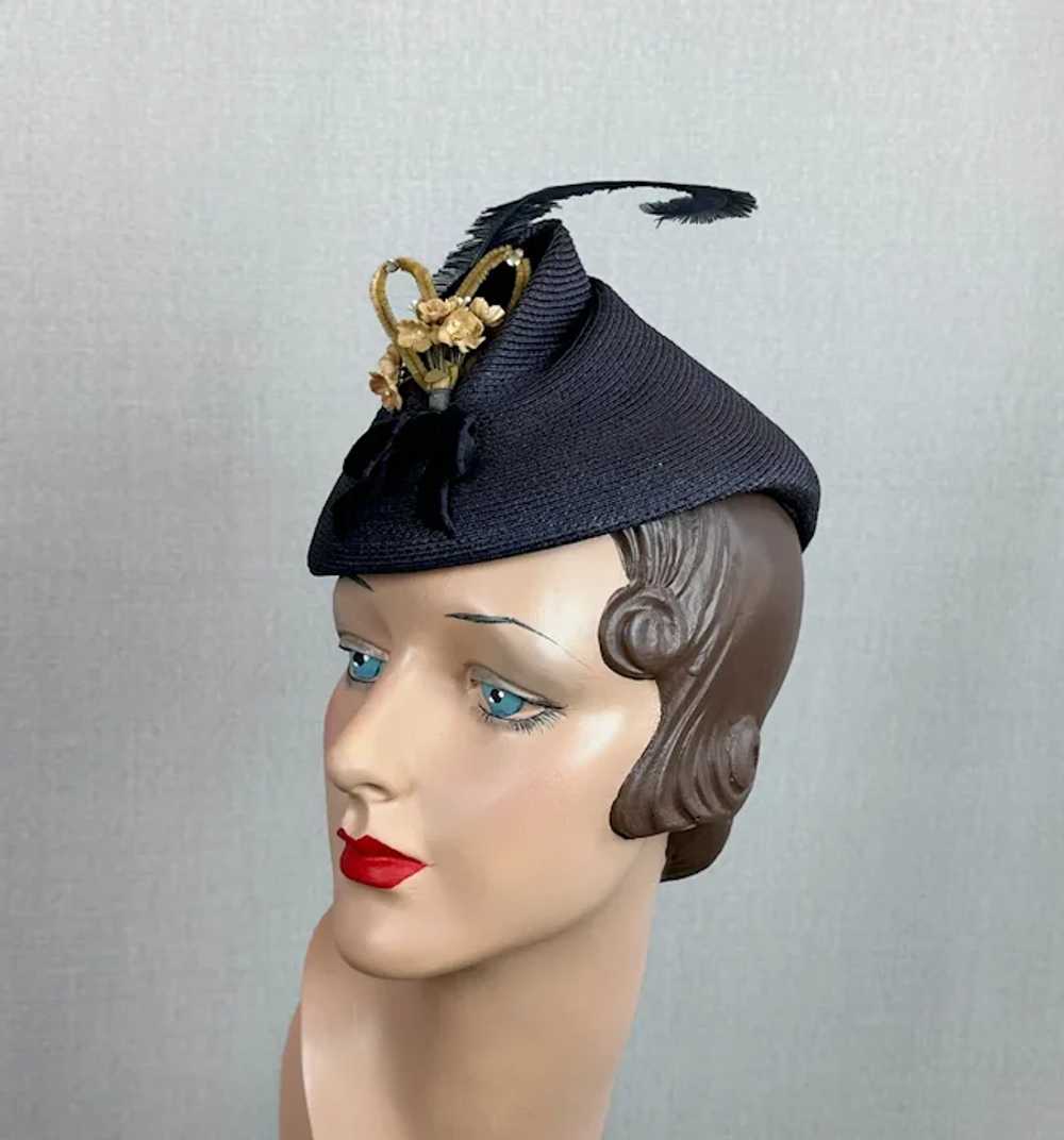 Vintage 1940s Navy Blue Straw Tilt Pixie Hat - image 11