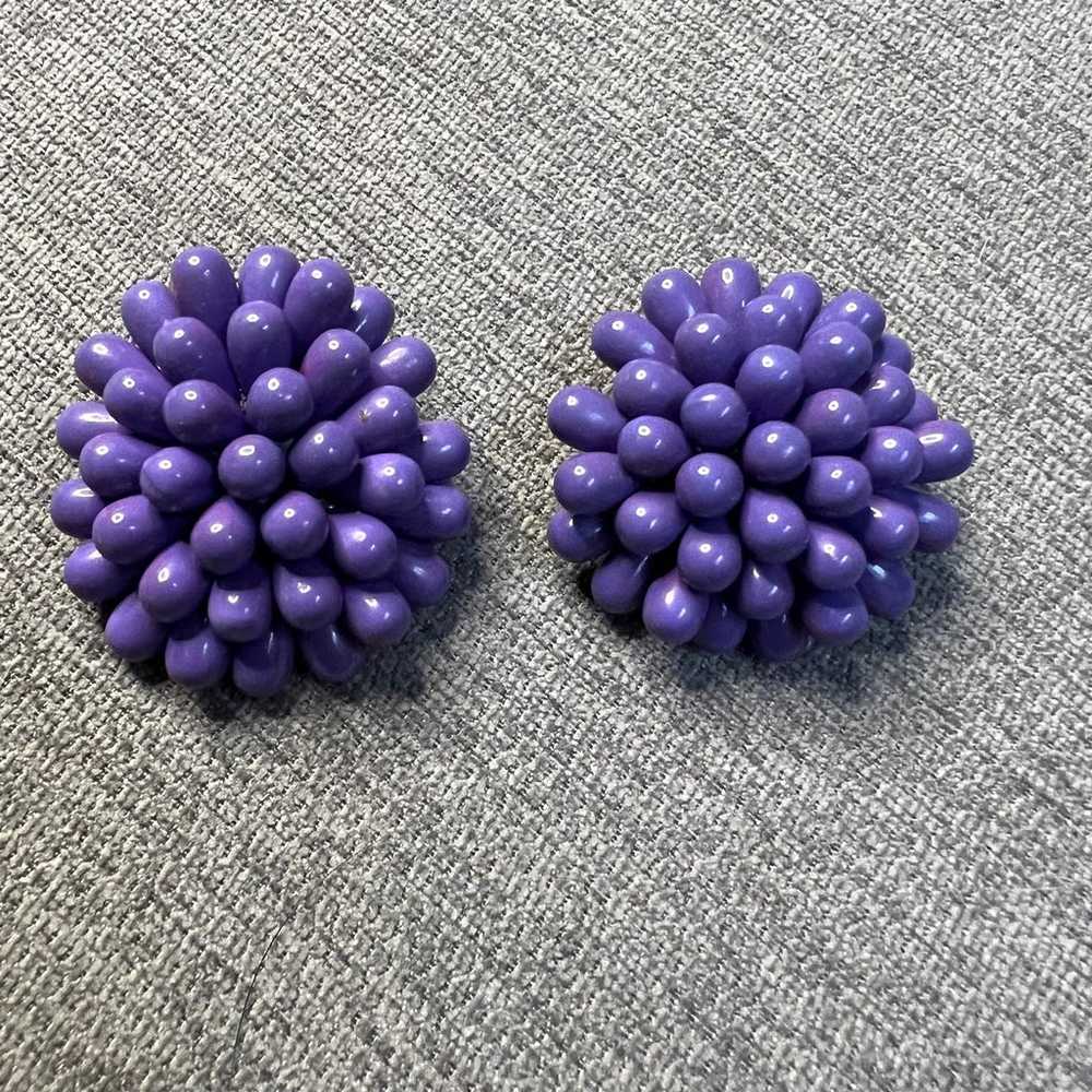 Vintage 80s purple beaded clip on earrings - image 1