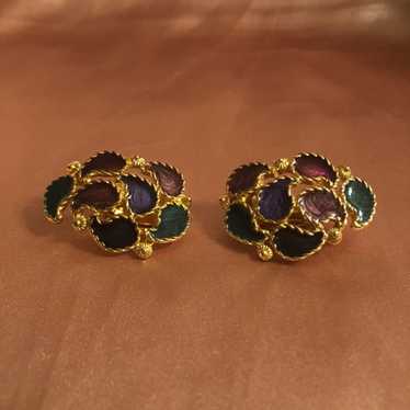 VTG Gold Tone Paisley Clip-on Earrings - image 1