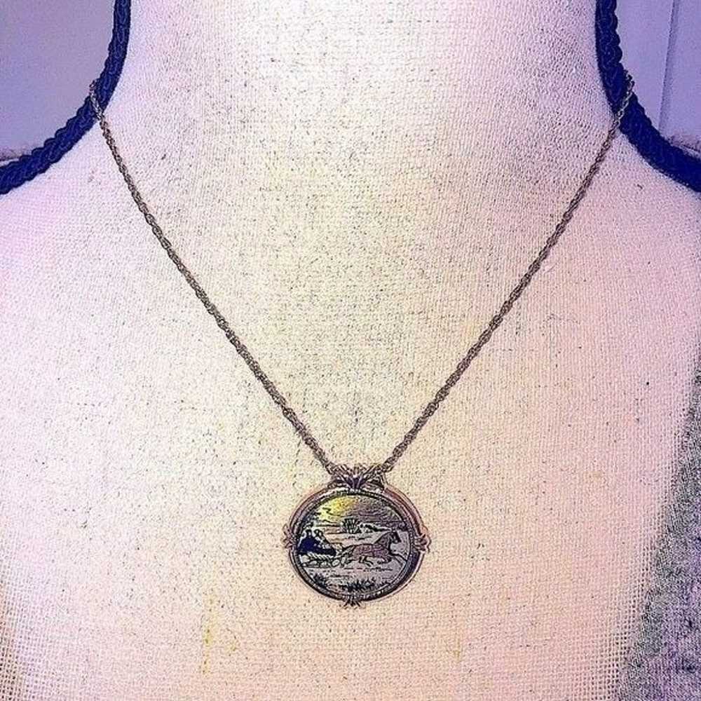 Vintage AVON 1982 Country Christmas Necklace - image 2