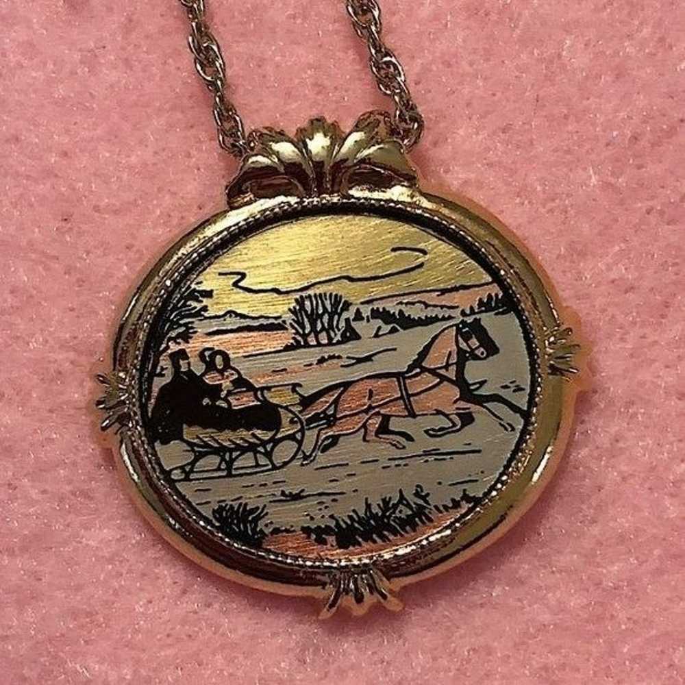 Vintage AVON 1982 Country Christmas Necklace - image 7