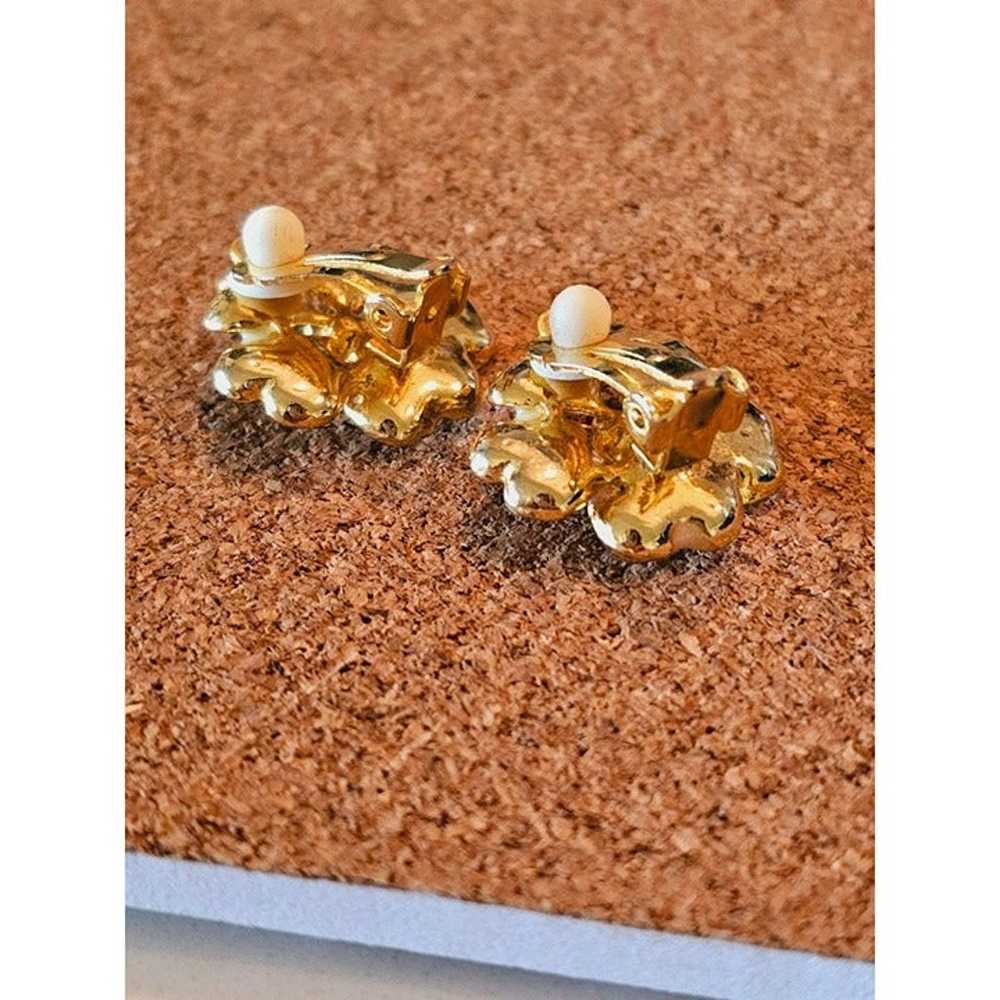 vintage enamel floral earrings clip on gold tone - image 3