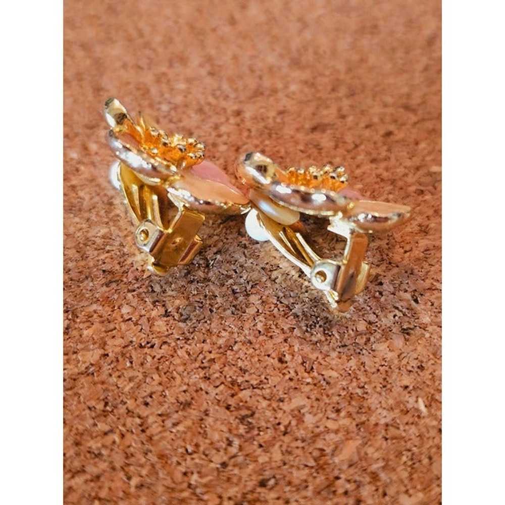 vintage enamel floral earrings clip on gold tone - image 4