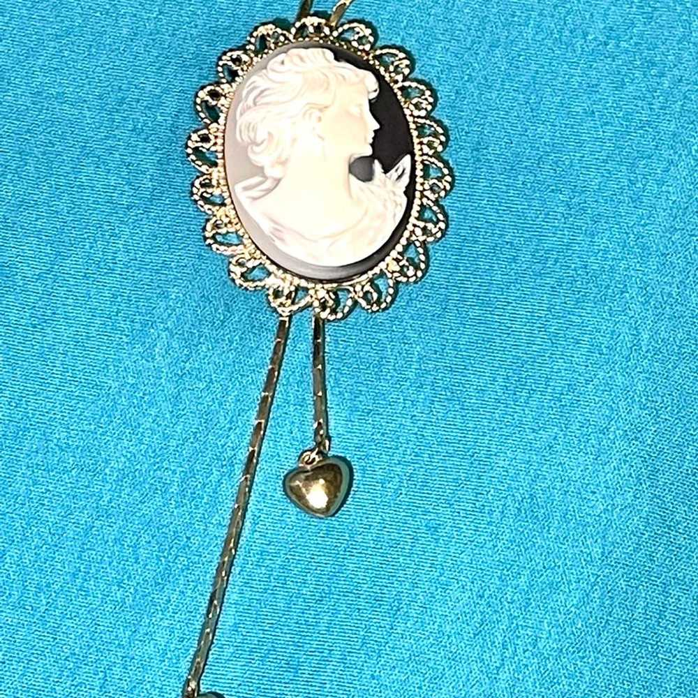 Vintage Cameo Lanyard Necklace - image 4