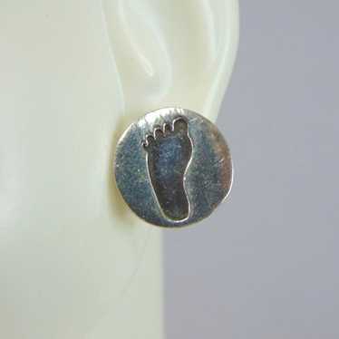 Womens Sterling Silver Baby Footprint Earrings E8… - image 1