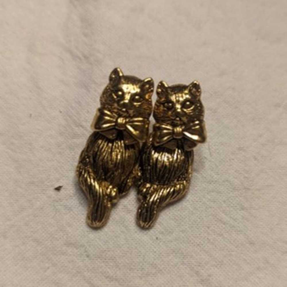 Avon Vintage Cat Earrings Articulated Post Pierced - image 1