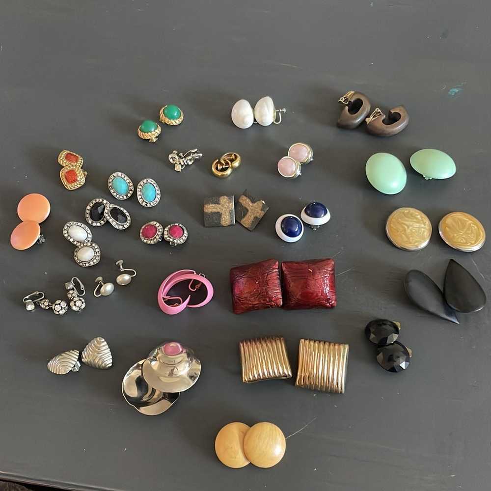 Lot of 26 pairs Vintage Clip On Earrings - image 1