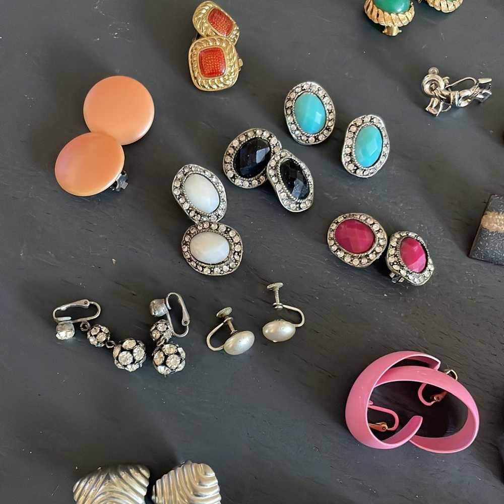 Lot of 26 pairs Vintage Clip On Earrings - image 5