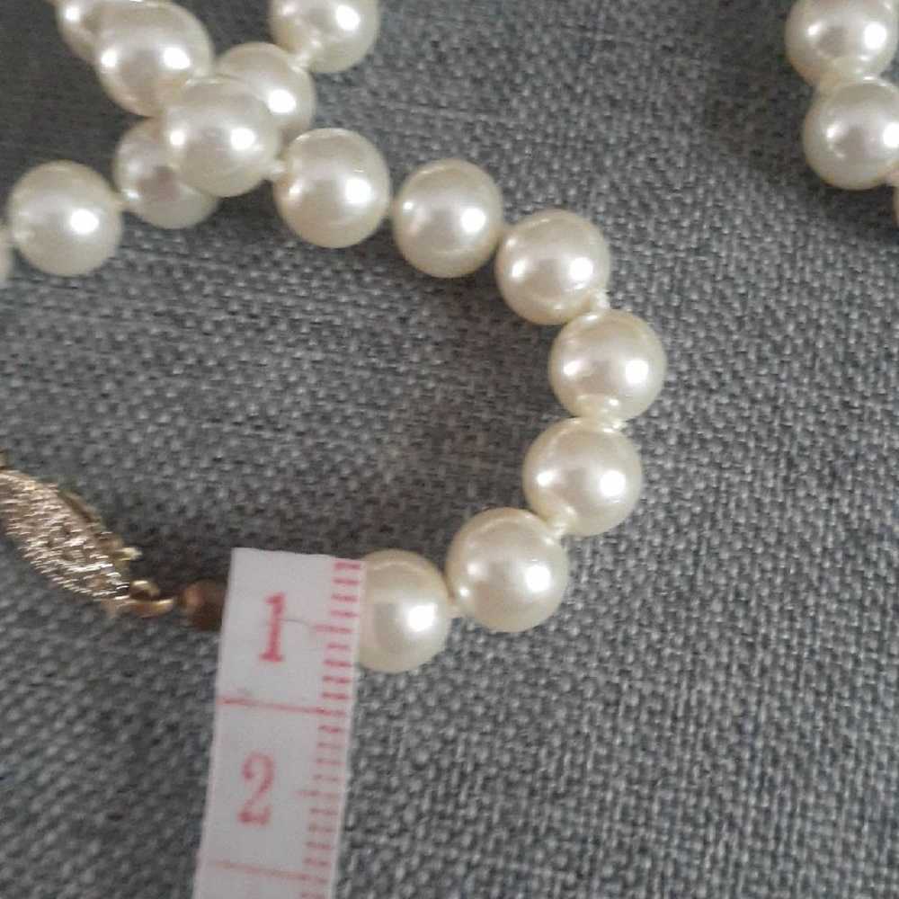 Vintage long Glass faux pearl Statement necklace - image 10