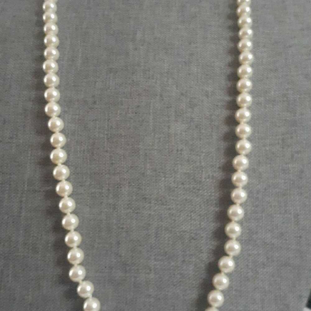 Vintage long Glass faux pearl Statement necklace - image 4