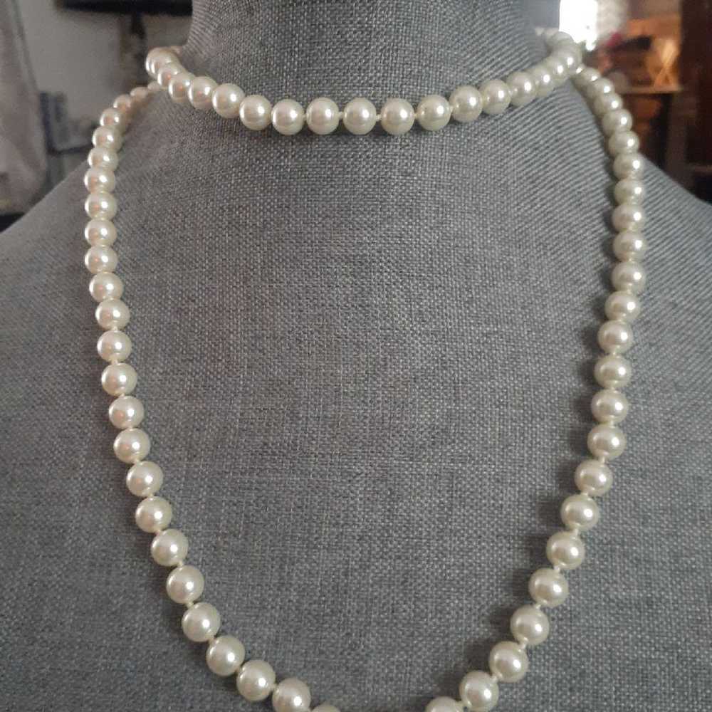 Vintage long Glass faux pearl Statement necklace - image 5