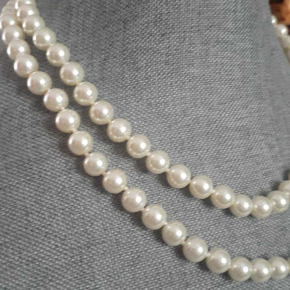 Vintage long Glass faux pearl Statement necklace - image 7