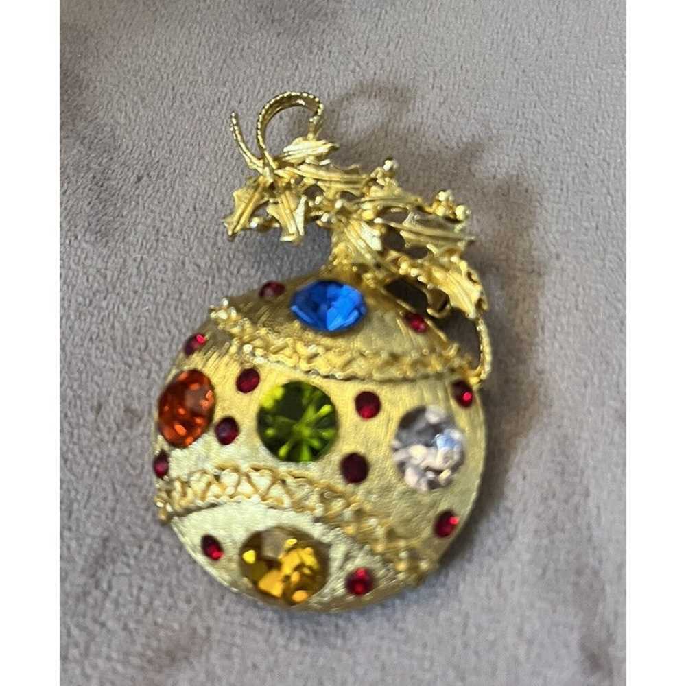 Vintage Christmas Ornament Brooch Pin Rhinestone … - image 2