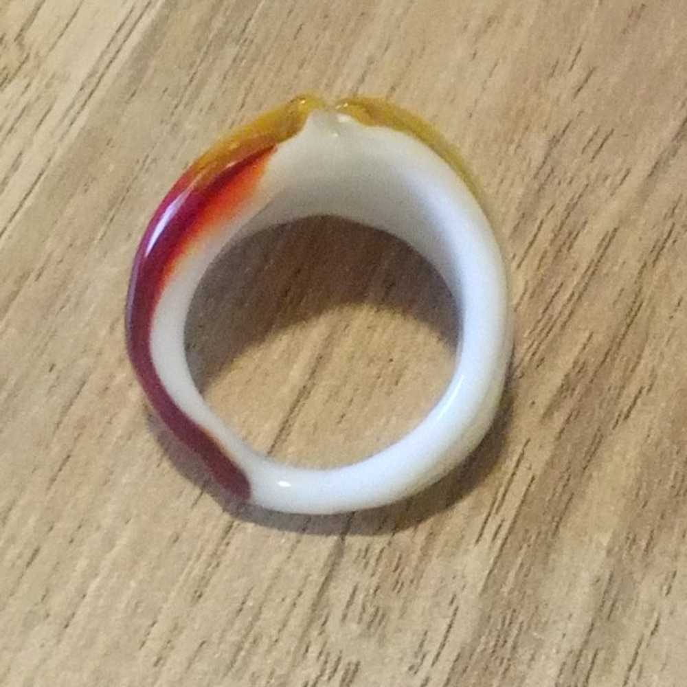 Vintage Hand Crafted Art Glass Ring Murano Style - image 3