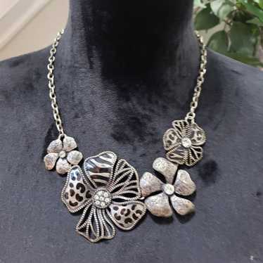 Vintage Pewter Gray Floral Necklace - image 1