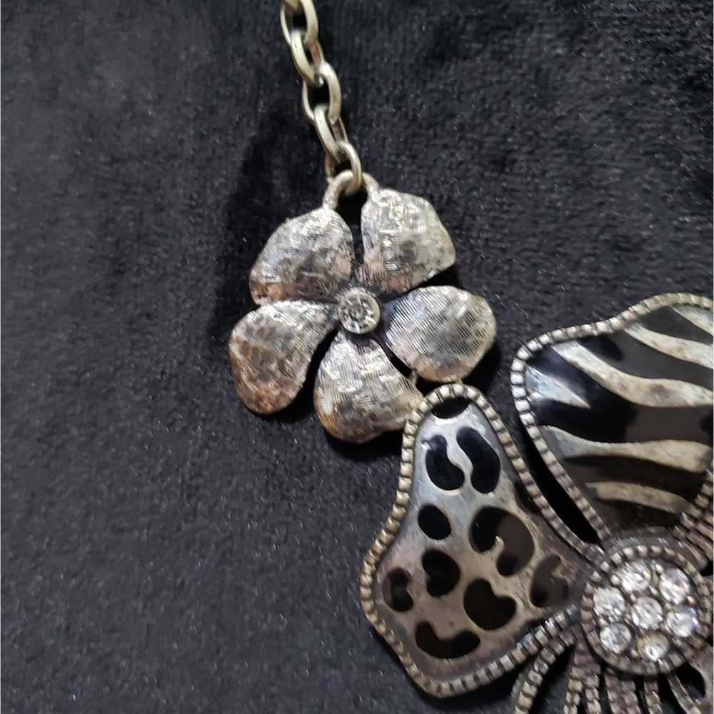 Vintage Pewter Gray Floral Necklace - image 2