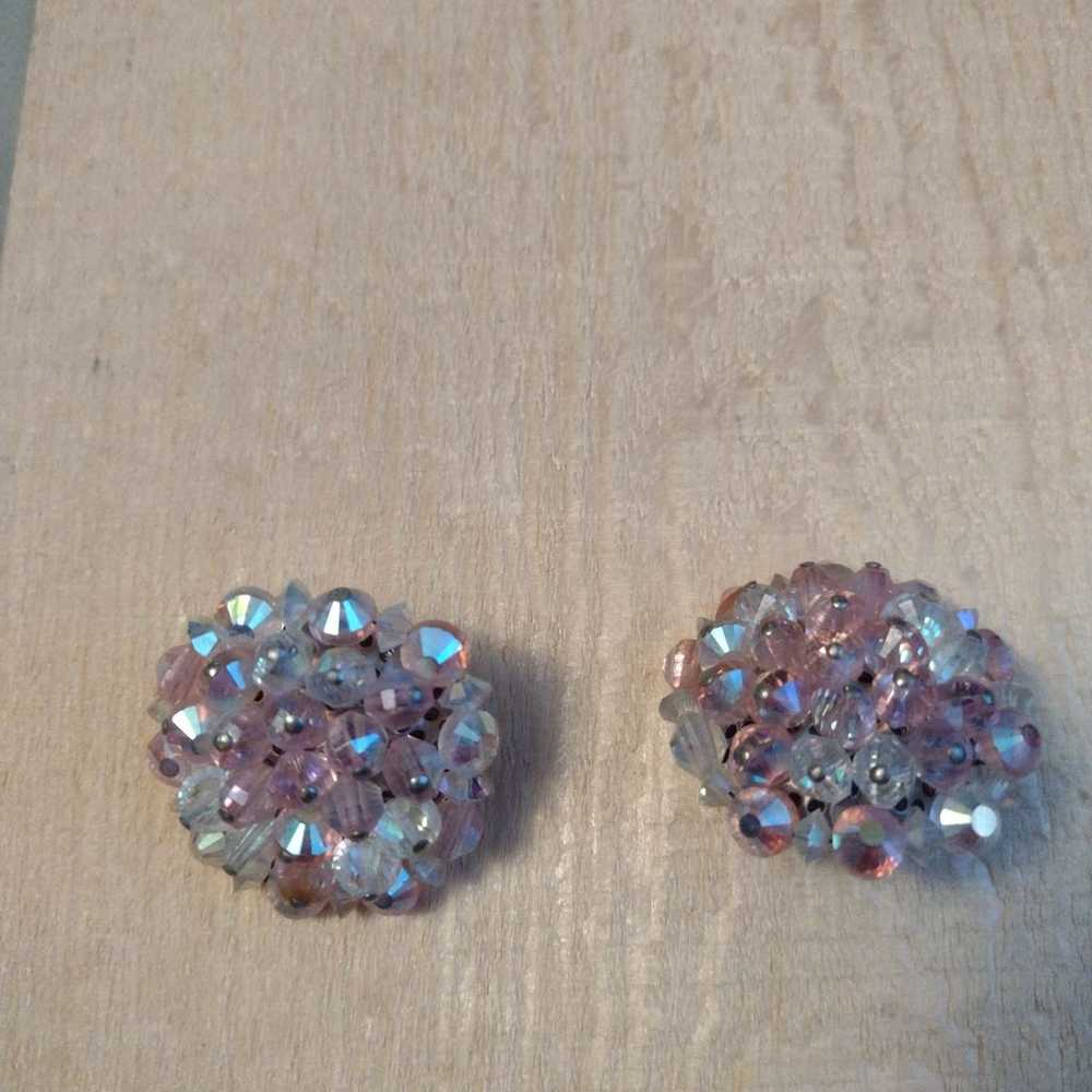 Antique pink glass clip earrings - image 3