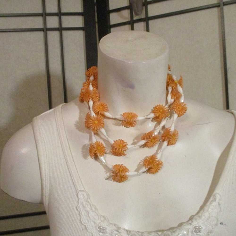 vintage cheap & cheesy orange & white  flower chi… - image 8