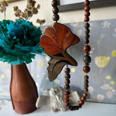 vintage mcm wooden floral necklace