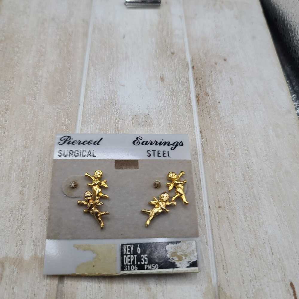 Vintage Set of cherub Pierced earrings - image 1