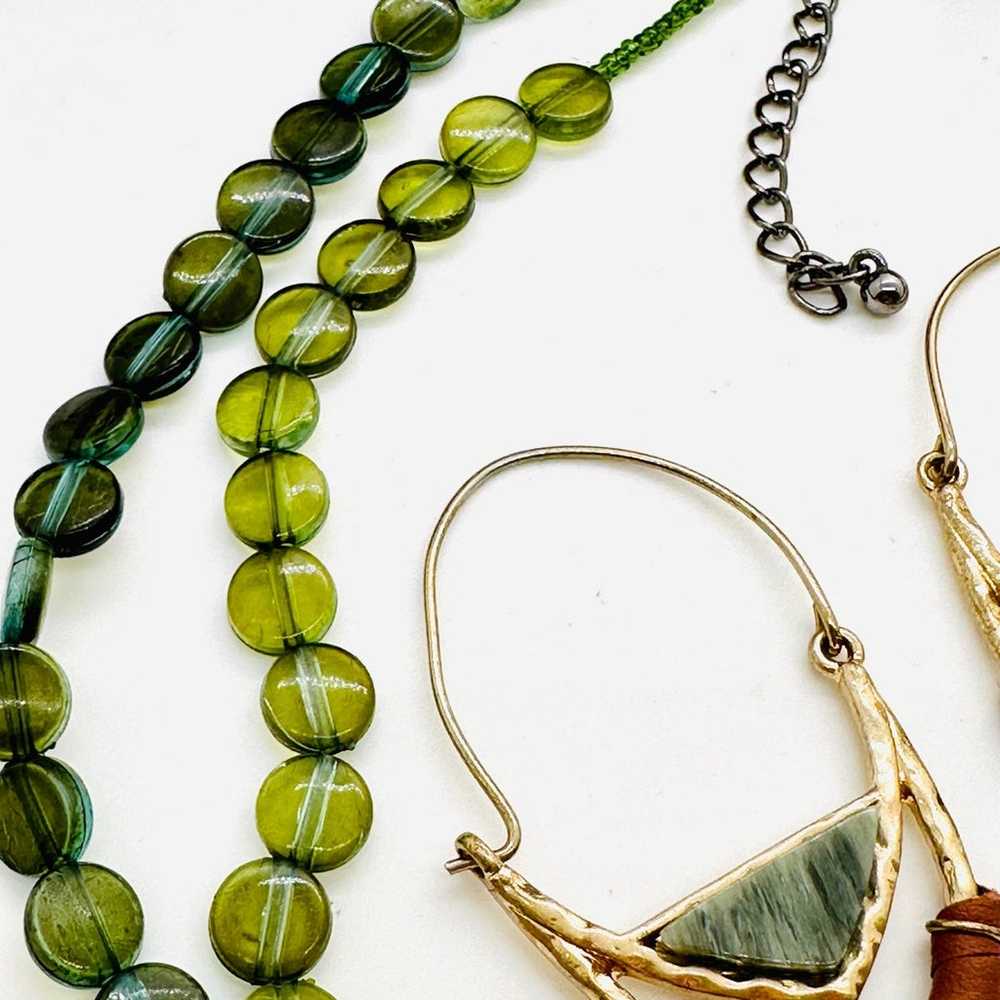 Retro green Necklace & Statement Earrings - image 9