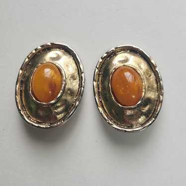 Vintage Hammered Goldtone Carnelian Clip Earrings