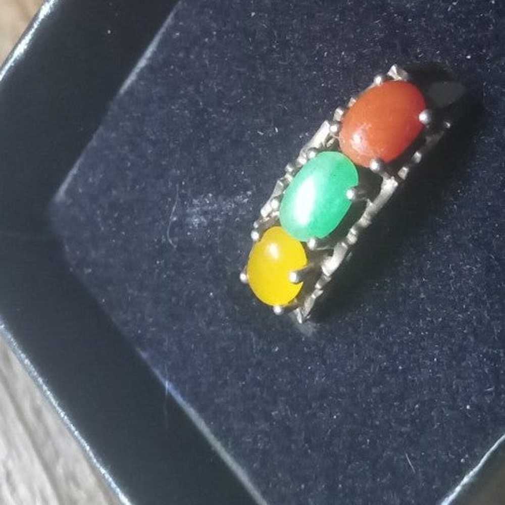 Vintage . 925 nv Avon 3 jade stone ring size 8 - image 6