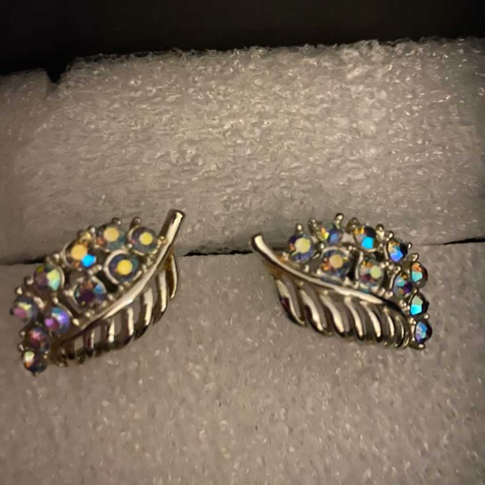 clip on earrings - image 2