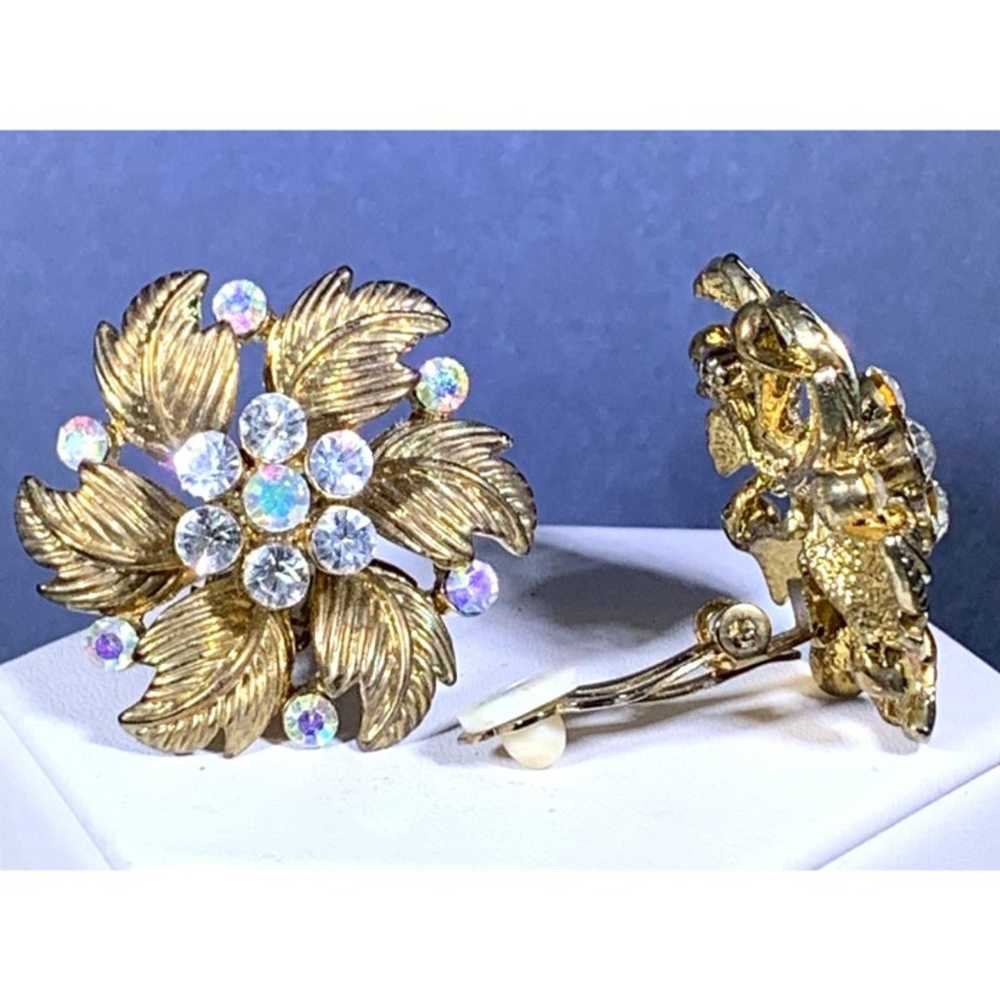 Earrings Vintage Clip-On Floral Motif Gold Tone R… - image 3