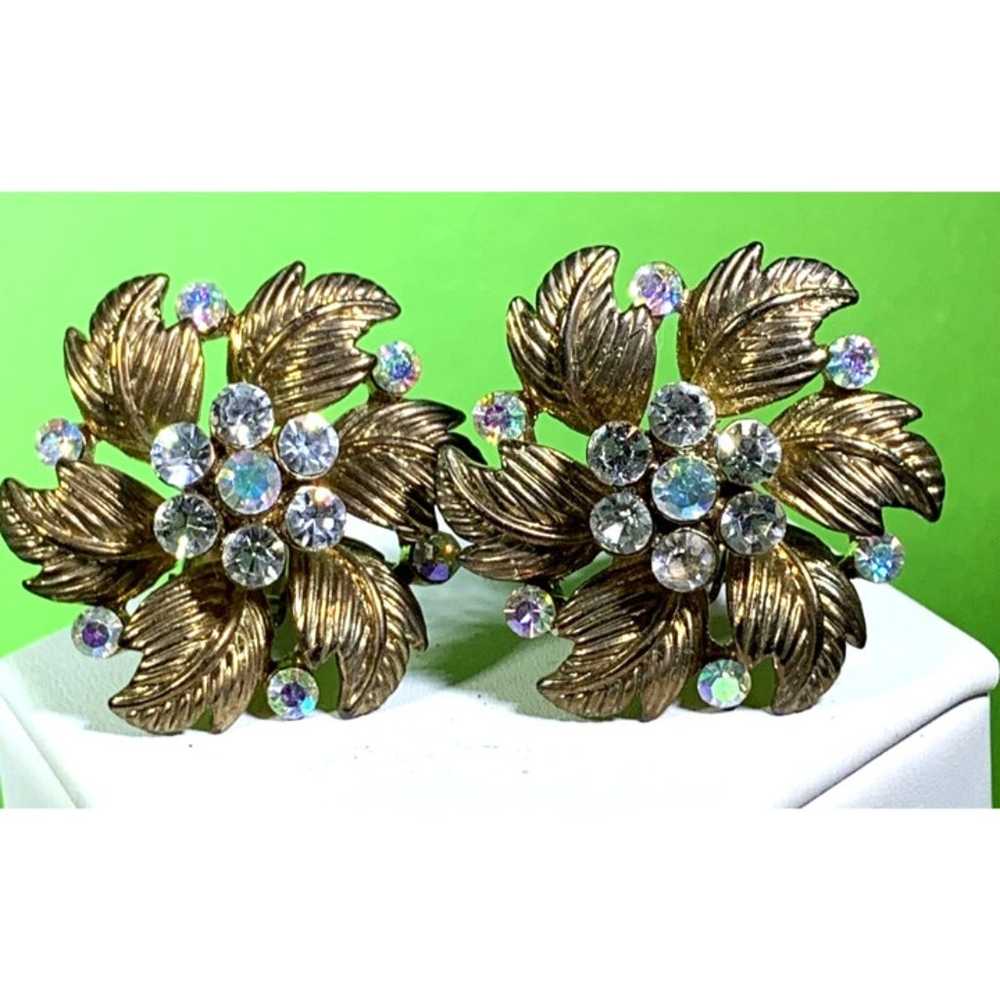 Earrings Vintage Clip-On Floral Motif Gold Tone R… - image 5