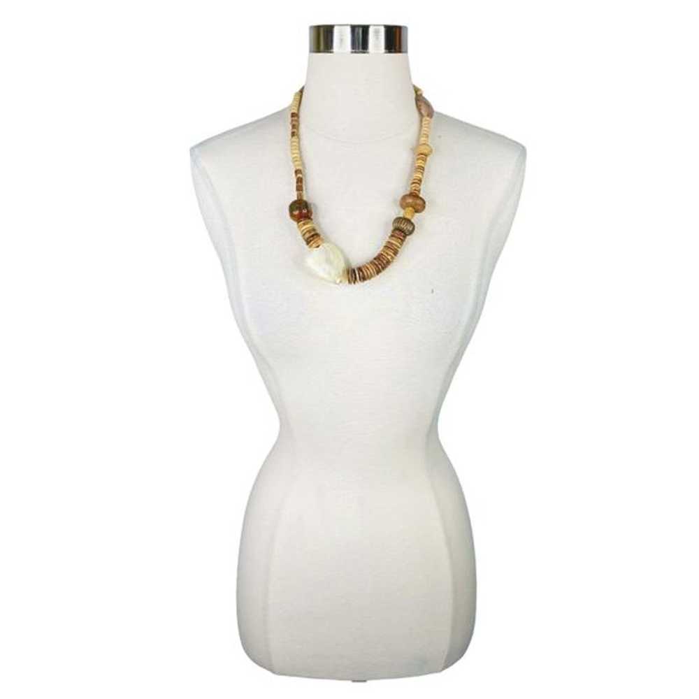 Vintage Wooden Bead & Shell Necklace - image 3