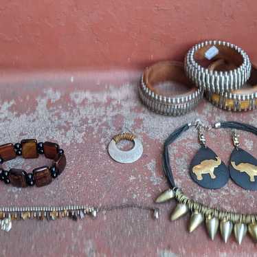 Lot of mostly vintage tribal jewelry