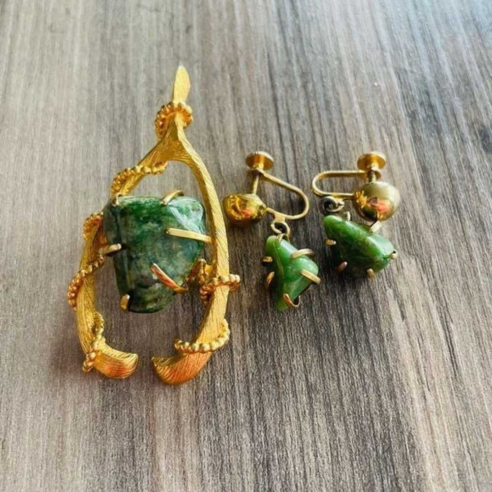 Mid-Century Jade Jewelry Set - image 5