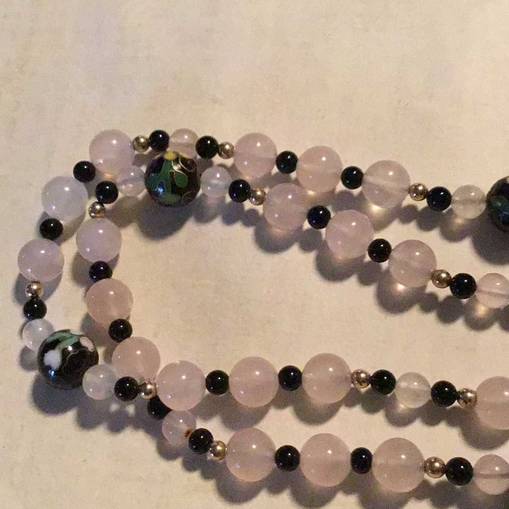 Pink quartz and cloisonné necklace - image 6