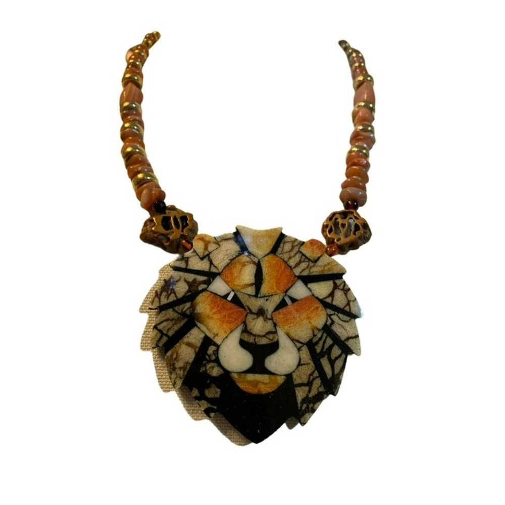 Vintage Inlaid Lion Head Pendant Necklace Agate B… - image 2