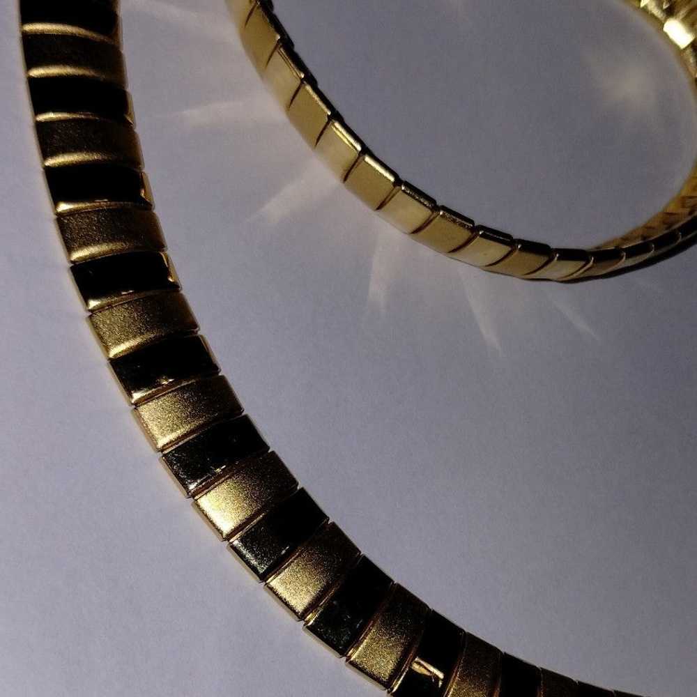 Gold Toned Matte & Glossy Omega Flexible Necklace… - image 7